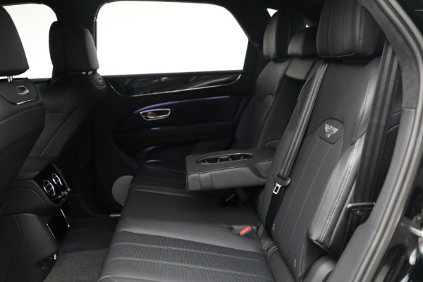 New 2024 Bentley Bentayga Hybrid for sale Sold at Bugatti of Greenwich in Greenwich CT 06830 24