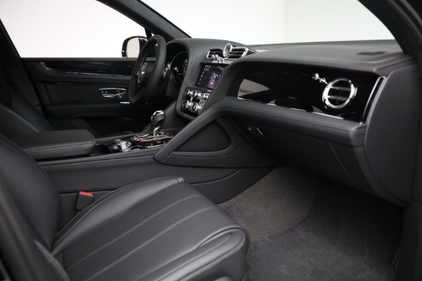 New 2024 Bentley Bentayga Hybrid for sale Sold at Bugatti of Greenwich in Greenwich CT 06830 27