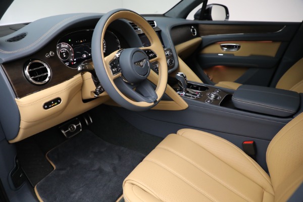 New 2024 Bentley Bentayga V8 for sale $239,845 at Bugatti of Greenwich in Greenwich CT 06830 20