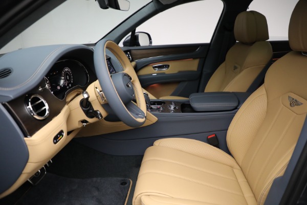 New 2024 Bentley Bentayga V8 for sale $239,845 at Bugatti of Greenwich in Greenwich CT 06830 21