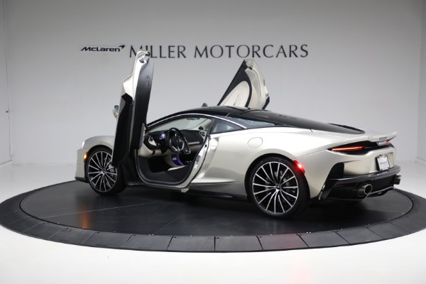 Used 2020 McLaren GT Luxe for sale $169,900 at Bugatti of Greenwich in Greenwich CT 06830 14