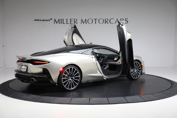 Used 2020 McLaren GT Luxe for sale $169,900 at Bugatti of Greenwich in Greenwich CT 06830 15