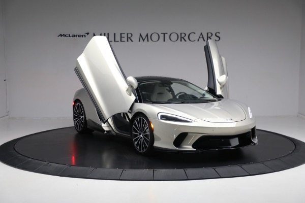 Used 2020 McLaren GT Luxe for sale $169,900 at Bugatti of Greenwich in Greenwich CT 06830 16