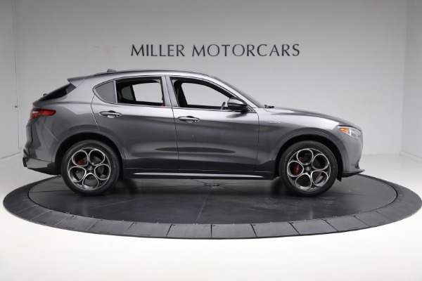 Used 2022 Alfa Romeo Stelvio Veloce for sale $31,900 at Bugatti of Greenwich in Greenwich CT 06830 20