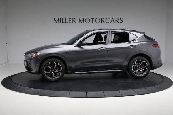 Used 2022 Alfa Romeo Stelvio Veloce for sale $31,900 at Bugatti of Greenwich in Greenwich CT 06830 5