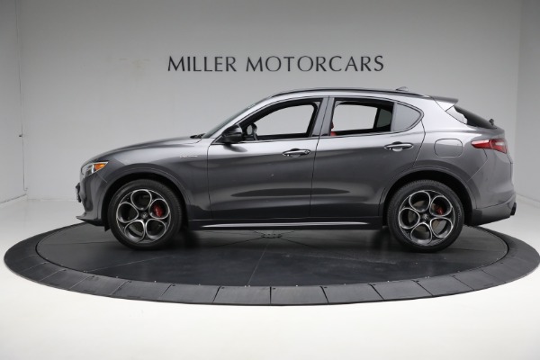 Used 2022 Alfa Romeo Stelvio Veloce for sale $31,900 at Bugatti of Greenwich in Greenwich CT 06830 6