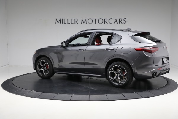 Used 2022 Alfa Romeo Stelvio Veloce for sale $31,900 at Bugatti of Greenwich in Greenwich CT 06830 8