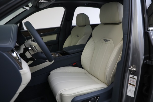 New 2024 Bentley Bentayga V8 for sale Sold at Bugatti of Greenwich in Greenwich CT 06830 19