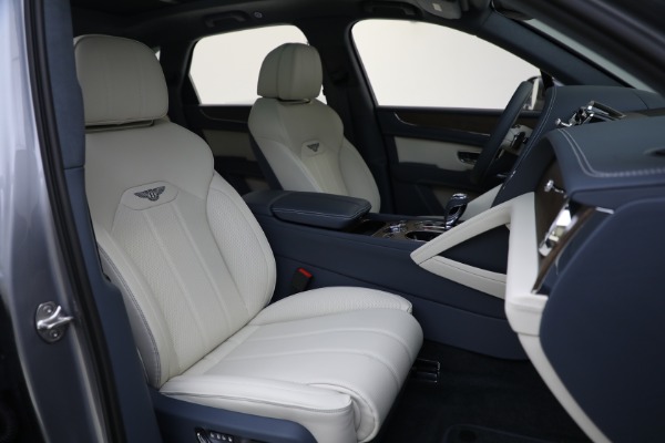 New 2024 Bentley Bentayga V8 for sale Sold at Bugatti of Greenwich in Greenwich CT 06830 23
