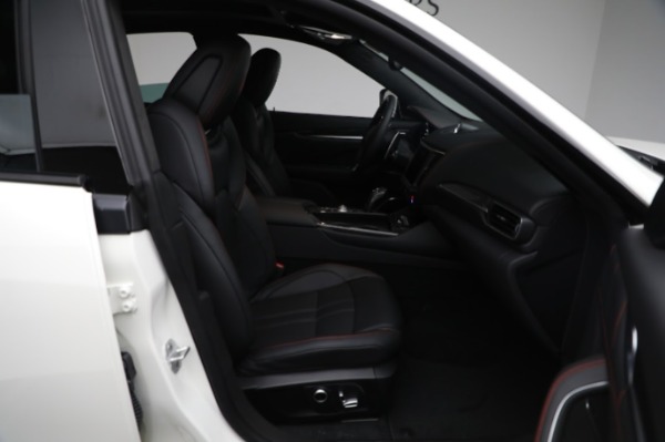 New 2024 Maserati Levante Modena Ultima for sale $104,537 at Bugatti of Greenwich in Greenwich CT 06830 27