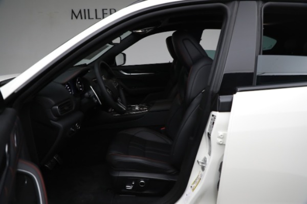 New 2024 Maserati Levante Modena Ultima for sale $104,537 at Bugatti of Greenwich in Greenwich CT 06830 28