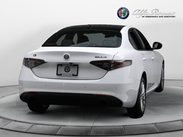 New 2024 Alfa Romeo Giulia Sprint for sale Sold at Bugatti of Greenwich in Greenwich CT 06830 11