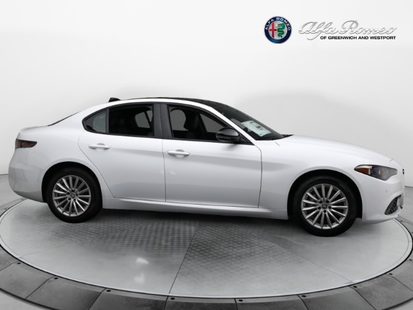 New 2024 Alfa Romeo Giulia Sprint for sale $48,430 at Bugatti of Greenwich in Greenwich CT 06830 17