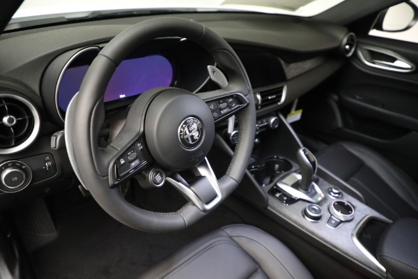 New 2024 Alfa Romeo Giulia Sprint for sale Sold at Bugatti of Greenwich in Greenwich CT 06830 25