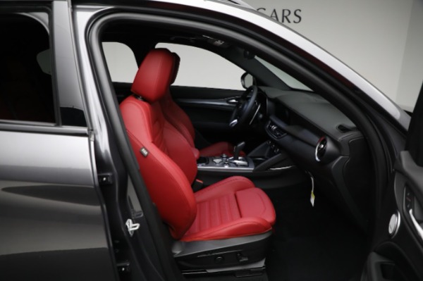 New 2024 Alfa Romeo Stelvio Veloce for sale Sold at Bugatti of Greenwich in Greenwich CT 06830 28
