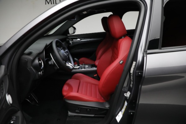 New 2024 Alfa Romeo Stelvio Veloce for sale $58,080 at Bugatti of Greenwich in Greenwich CT 06830 28