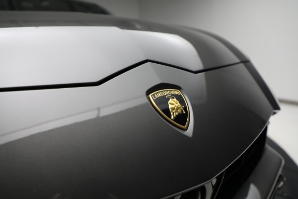 Used 2021 Lamborghini Urus for sale $212,900 at Bugatti of Greenwich in Greenwich CT 06830 14