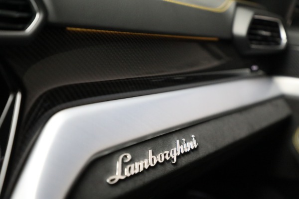 Used 2021 Lamborghini Urus for sale $212,900 at Bugatti of Greenwich in Greenwich CT 06830 26