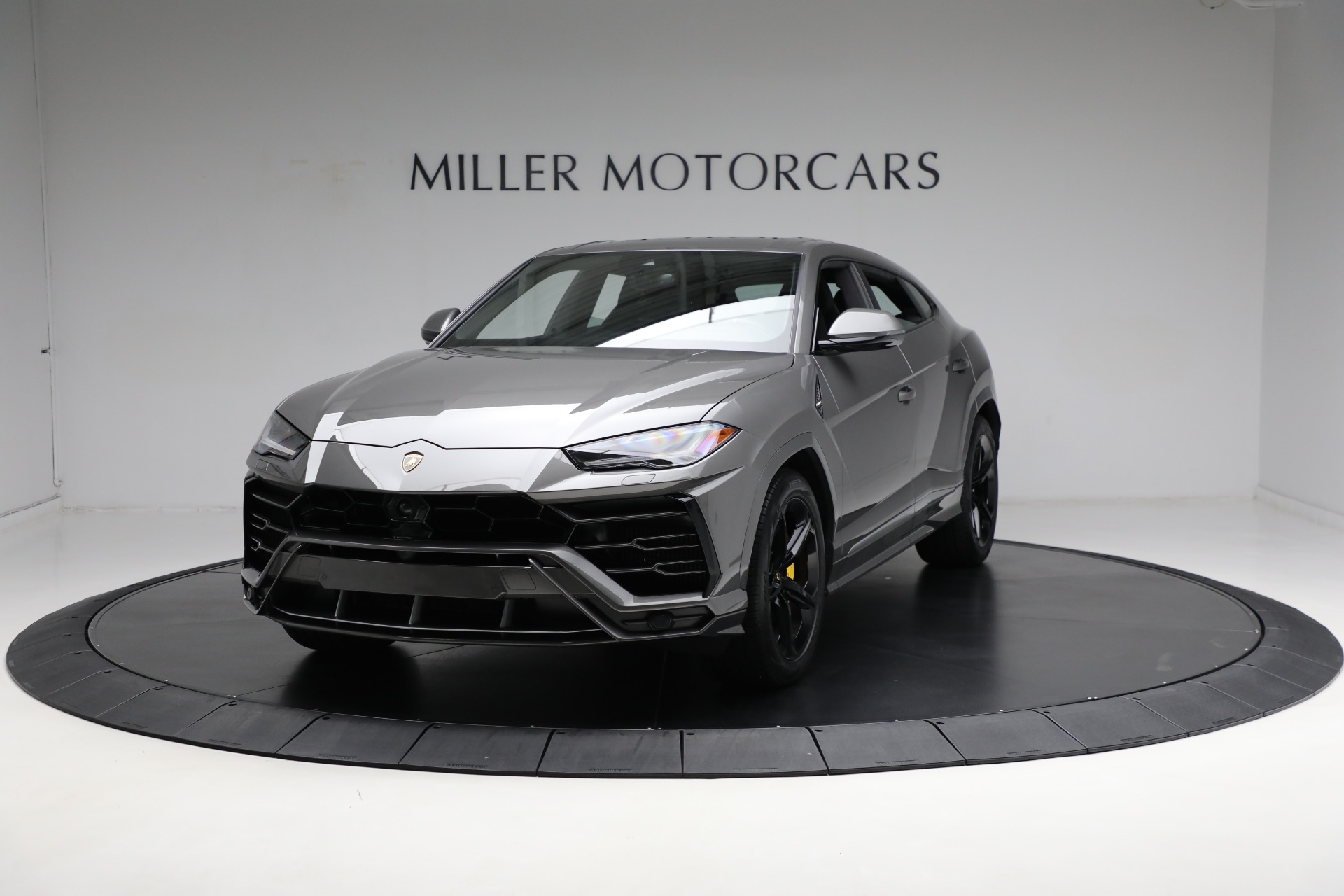 Used 2021 Lamborghini Urus for sale Sold at Bugatti of Greenwich in Greenwich CT 06830 1