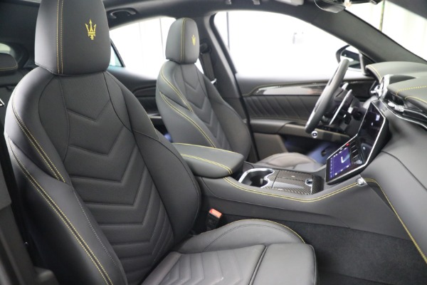 New 2024 Maserati Grecale Trofeo for sale Sold at Bugatti of Greenwich in Greenwich CT 06830 24