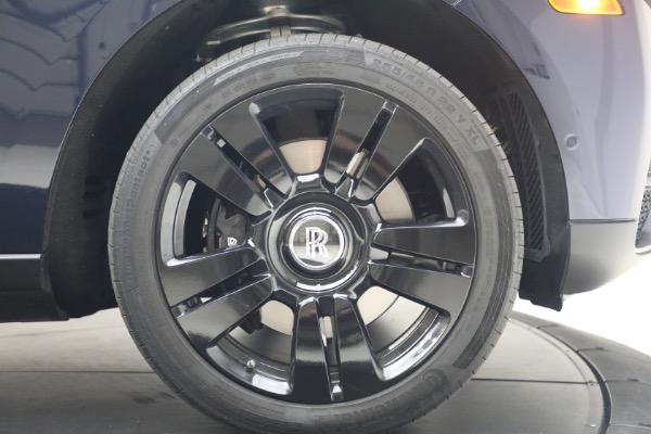 Used 2024 Rolls-Royce Cullinan for sale $329,900 at Bugatti of Greenwich in Greenwich CT 06830 15