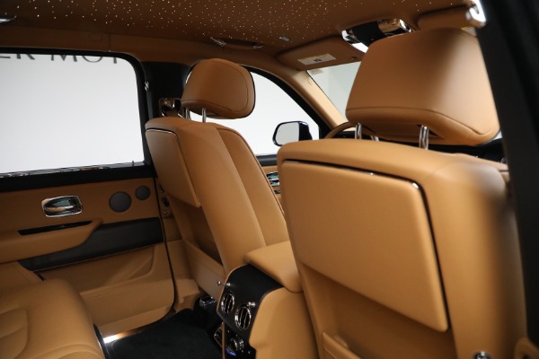 Used 2024 Rolls-Royce Cullinan for sale $329,900 at Bugatti of Greenwich in Greenwich CT 06830 24