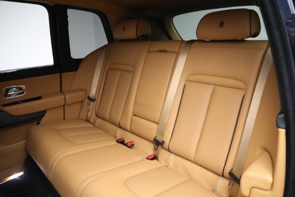 Used 2024 Rolls-Royce Cullinan for sale $329,900 at Bugatti of Greenwich in Greenwich CT 06830 28