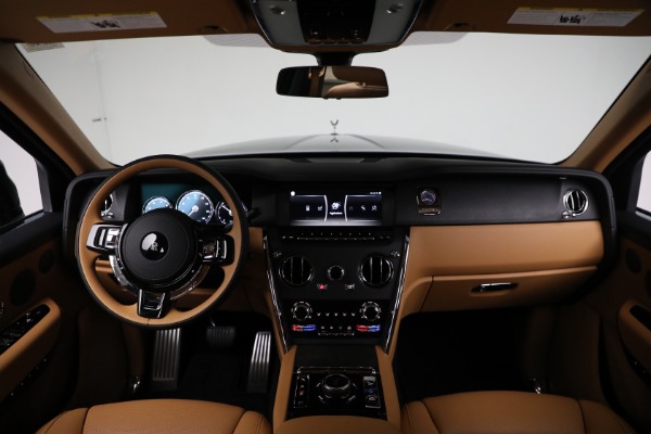 Used 2024 Rolls-Royce Cullinan for sale $329,900 at Bugatti of Greenwich in Greenwich CT 06830 4