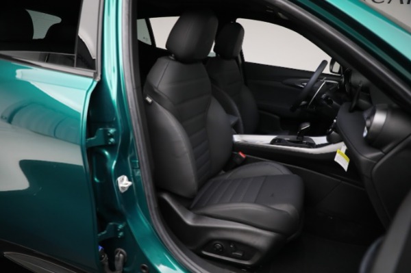 New 2024 Alfa Romeo Tonale Veloce for sale Sold at Bugatti of Greenwich in Greenwich CT 06830 27