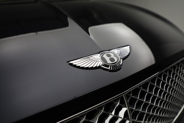 Used 2022 Bentley Continental GTC V8 for sale Sold at Bugatti of Greenwich in Greenwich CT 06830 14