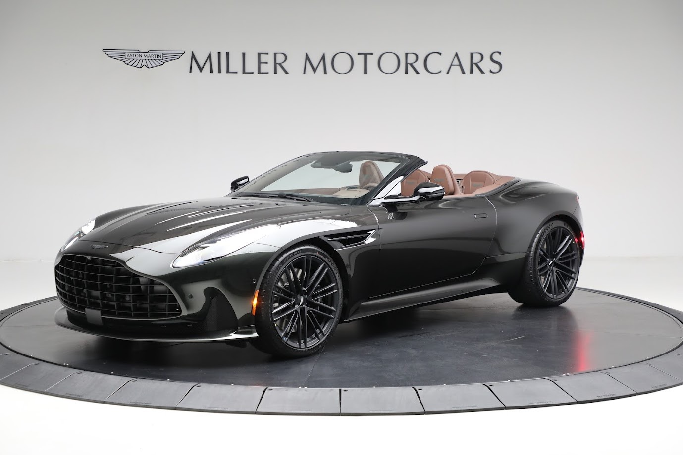 Used 2024 Aston Martin DB12 Volante for sale $279,900 at Bugatti of Greenwich in Greenwich CT 06830 1