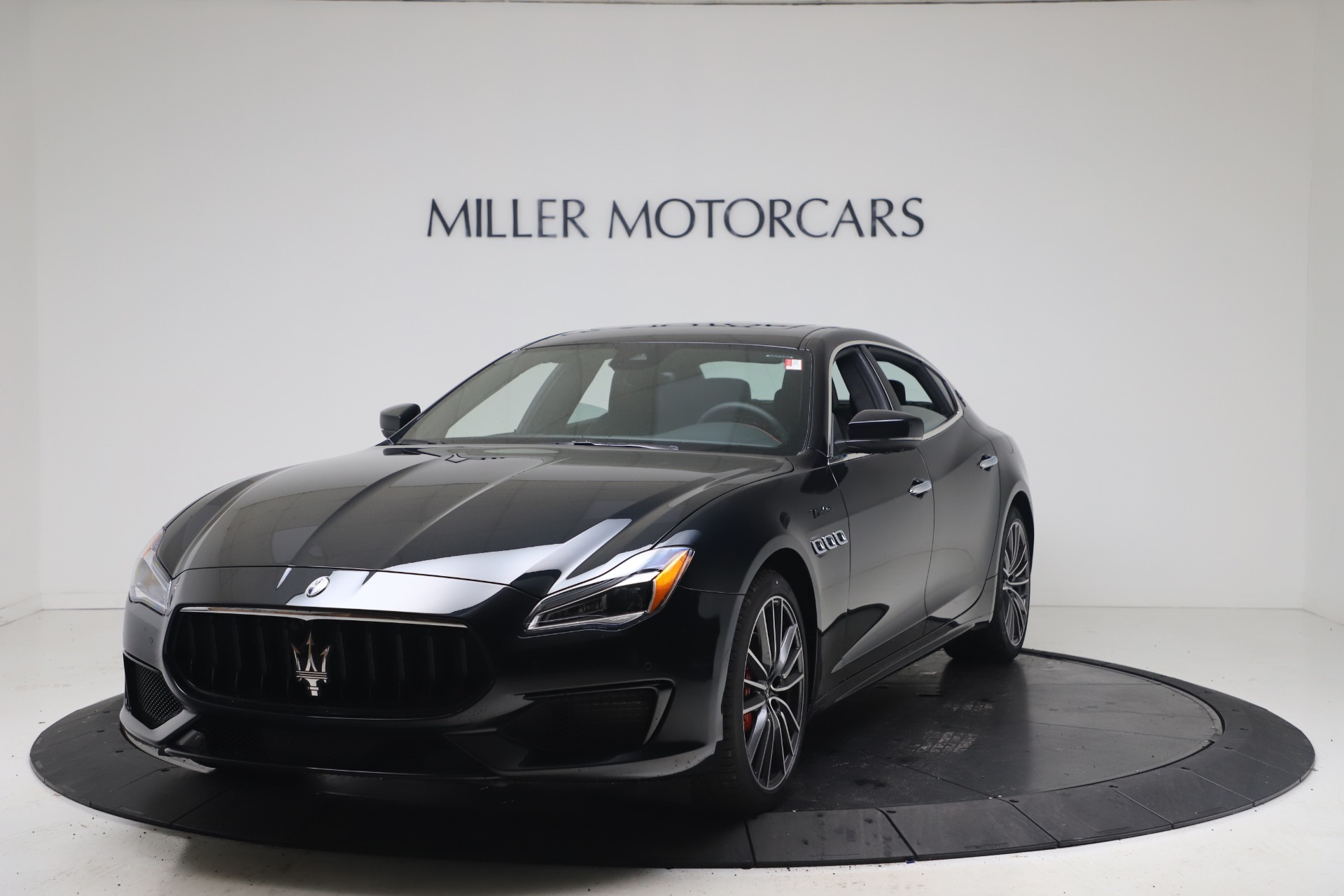 New 2024 Maserati Quattroporte Modena Ultima for sale $140,995 at Bugatti of Greenwich in Greenwich CT 06830 1