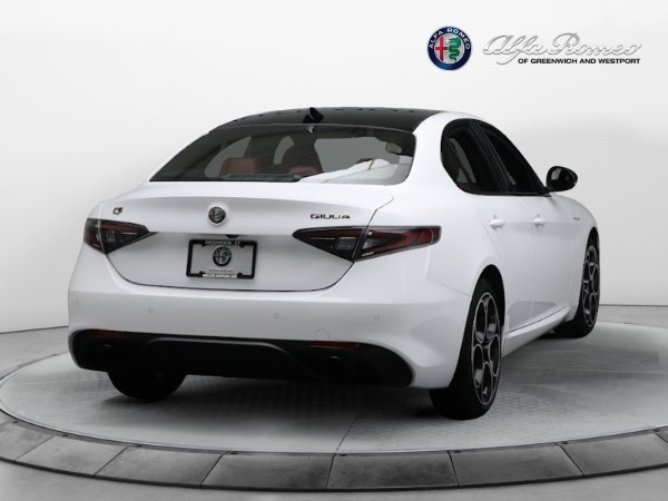 New 2024 Alfa Romeo Giulia Veloce for sale $56,710 at Bugatti of Greenwich in Greenwich CT 06830 14