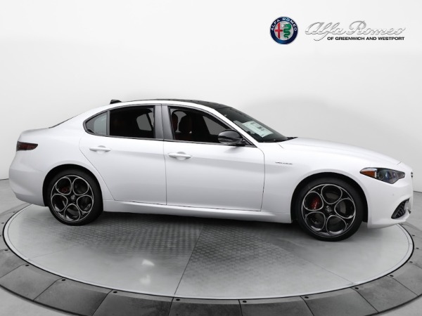 New 2024 Alfa Romeo Giulia Veloce for sale $56,710 at Bugatti of Greenwich in Greenwich CT 06830 20