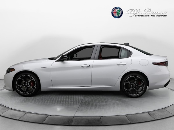 New 2024 Alfa Romeo Giulia Veloce for sale $56,710 at Bugatti of Greenwich in Greenwich CT 06830 7