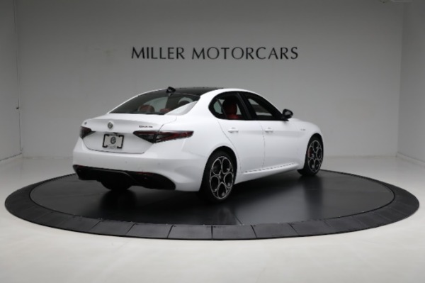 New 2024 Alfa Romeo Giulia Veloce for sale Sold at Bugatti of Greenwich in Greenwich CT 06830 16