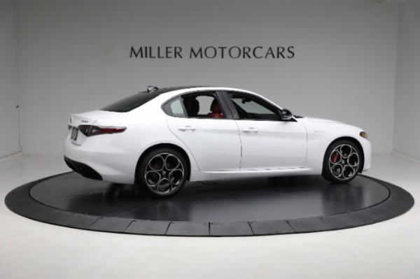 New 2024 Alfa Romeo Giulia Veloce for sale $56,710 at Bugatti of Greenwich in Greenwich CT 06830 19