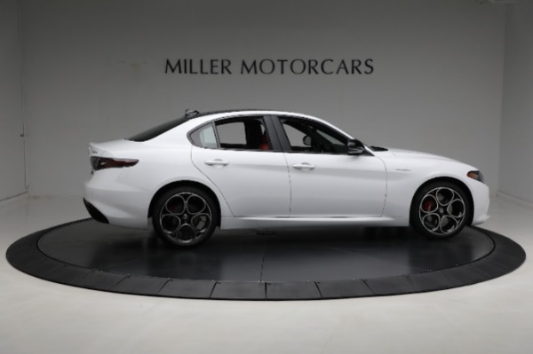 New 2024 Alfa Romeo Giulia Veloce for sale $56,710 at Bugatti of Greenwich in Greenwich CT 06830 20