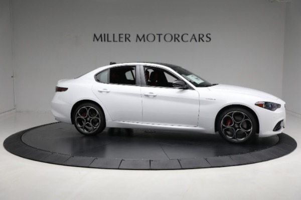 New 2024 Alfa Romeo Giulia Veloce for sale $56,710 at Bugatti of Greenwich in Greenwich CT 06830 22