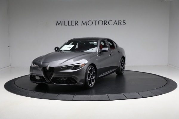 New 2024 Alfa Romeo Giulia Veloce for sale $57,370 at Bugatti of Greenwich in Greenwich CT 06830 1