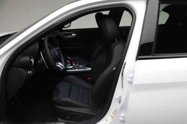 New 2024 Alfa Romeo Giulia Veloce for sale Sold at Bugatti of Greenwich in Greenwich CT 06830 24