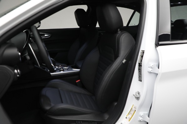 New 2024 Alfa Romeo Giulia Veloce for sale Sold at Bugatti of Greenwich in Greenwich CT 06830 26