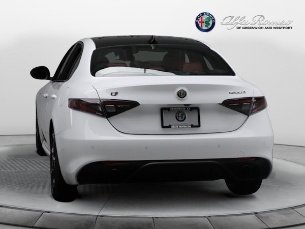 New 2024 Alfa Romeo Giulia Veloce for sale $56,710 at Bugatti of Greenwich in Greenwich CT 06830 11