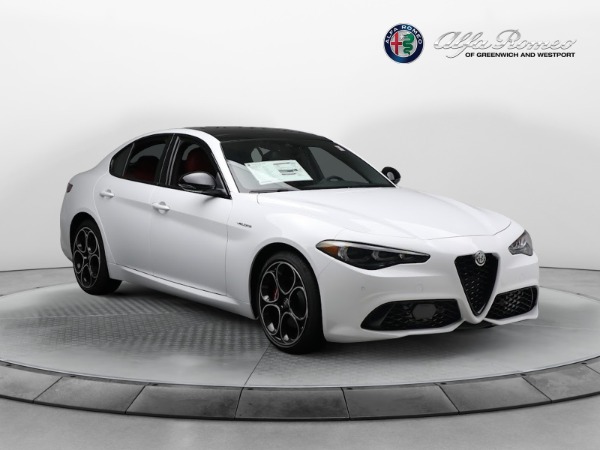 New 2024 Alfa Romeo Giulia Veloce for sale $56,710 at Bugatti of Greenwich in Greenwich CT 06830 21