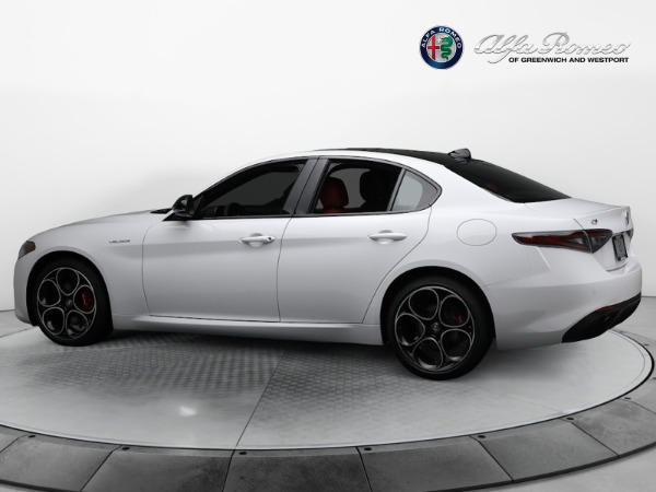 New 2024 Alfa Romeo Giulia Veloce for sale $56,710 at Bugatti of Greenwich in Greenwich CT 06830 7