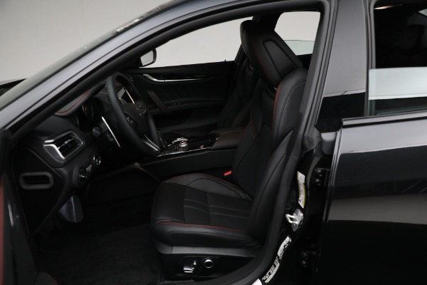 New 2024 Maserati Ghibli Modena Ultima Q4 for sale Sold at Bugatti of Greenwich in Greenwich CT 06830 24