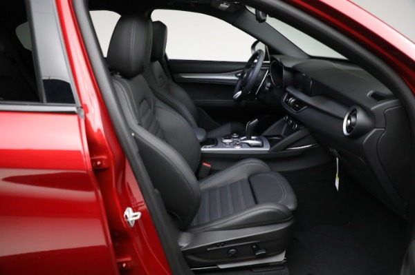 New 2024 Alfa Romeo Stelvio Veloce for sale Sold at Bugatti of Greenwich in Greenwich CT 06830 28