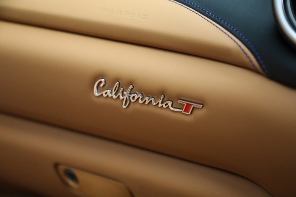 Used 2016 Ferrari California T for sale $169,900 at Bugatti of Greenwich in Greenwich CT 06830 27