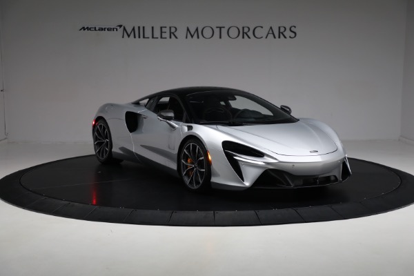 New 2023 McLaren Artura Vision for sale Sold at Bugatti of Greenwich in Greenwich CT 06830 11