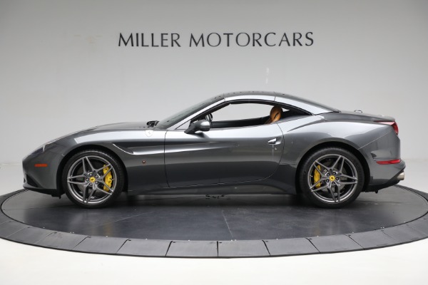 Used 2015 Ferrari California T for sale $142,900 at Bugatti of Greenwich in Greenwich CT 06830 14